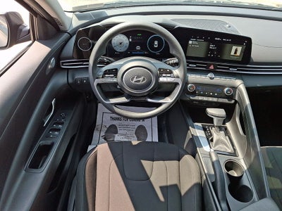 2024 Hyundai ELANTRA SEL FWD