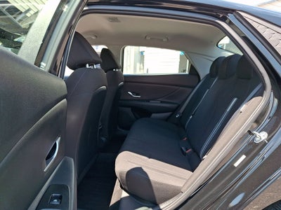2024 Hyundai ELANTRA SEL FWD