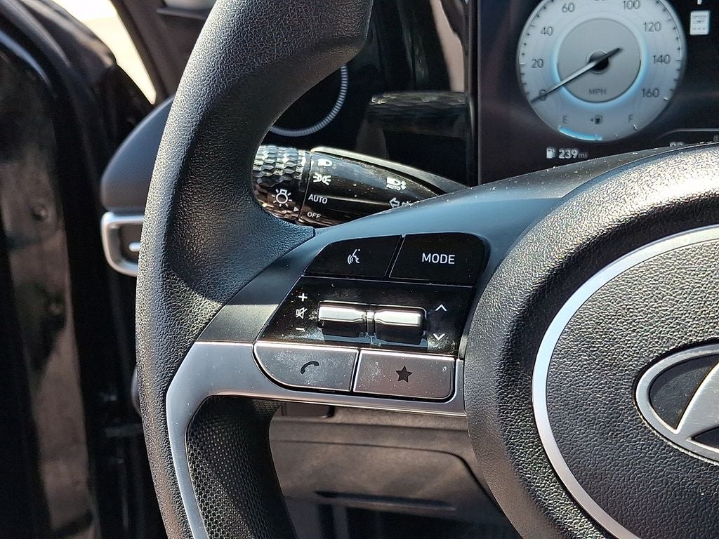 2024 Hyundai ELANTRA SEL FWD