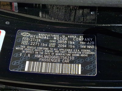 2024 Hyundai ELANTRA SEL FWD