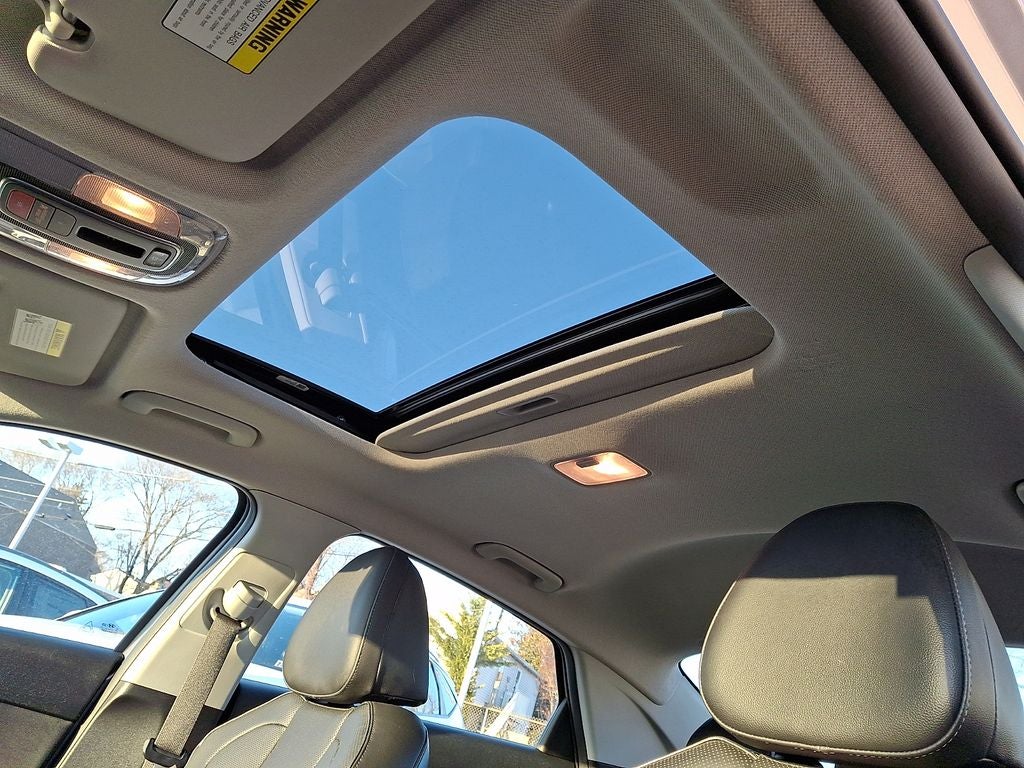 2023 Hyundai ELANTRA Limited FWD