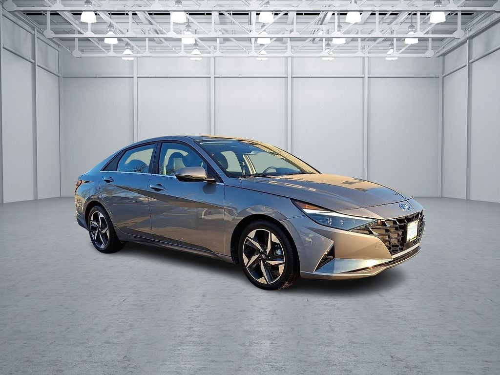 2023 Hyundai ELANTRA Limited FWD