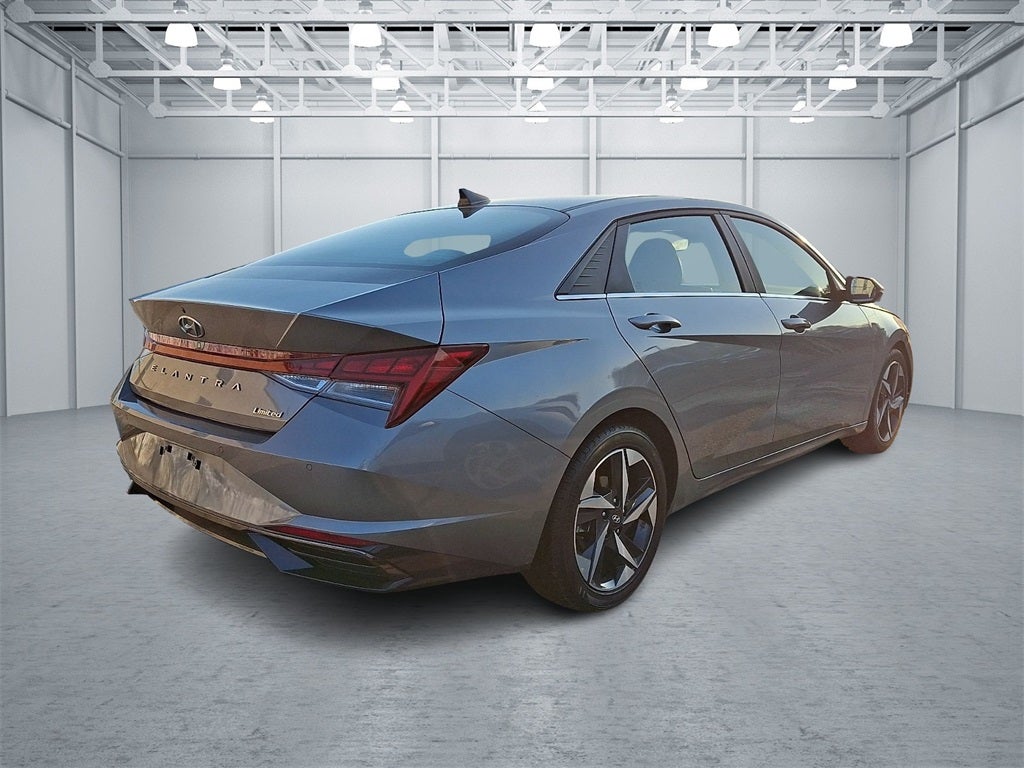 2023 Hyundai ELANTRA Limited FWD