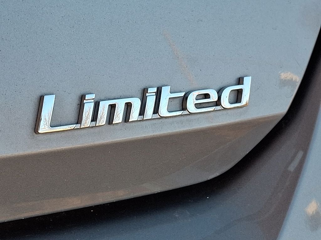 2023 Hyundai ELANTRA Limited FWD