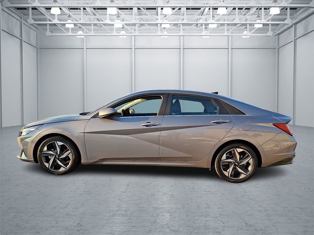 2023 Hyundai ELANTRA Limited FWD