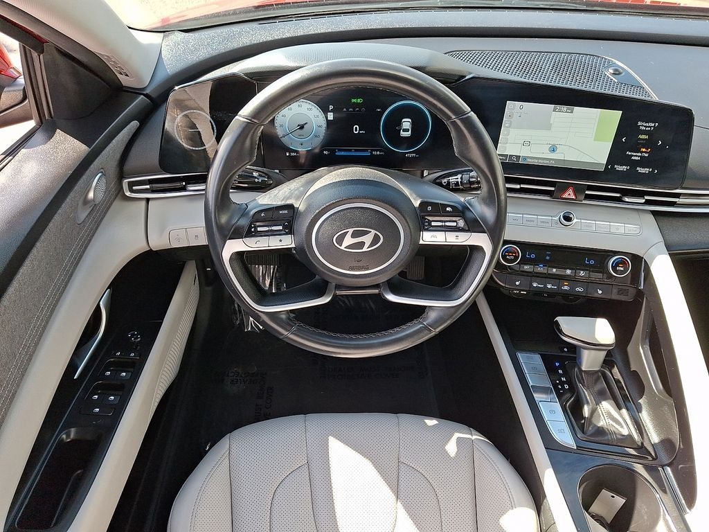 2025 Hyundai ELANTRA Limited FWD