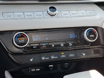 2025 Hyundai ELANTRA Limited FWD