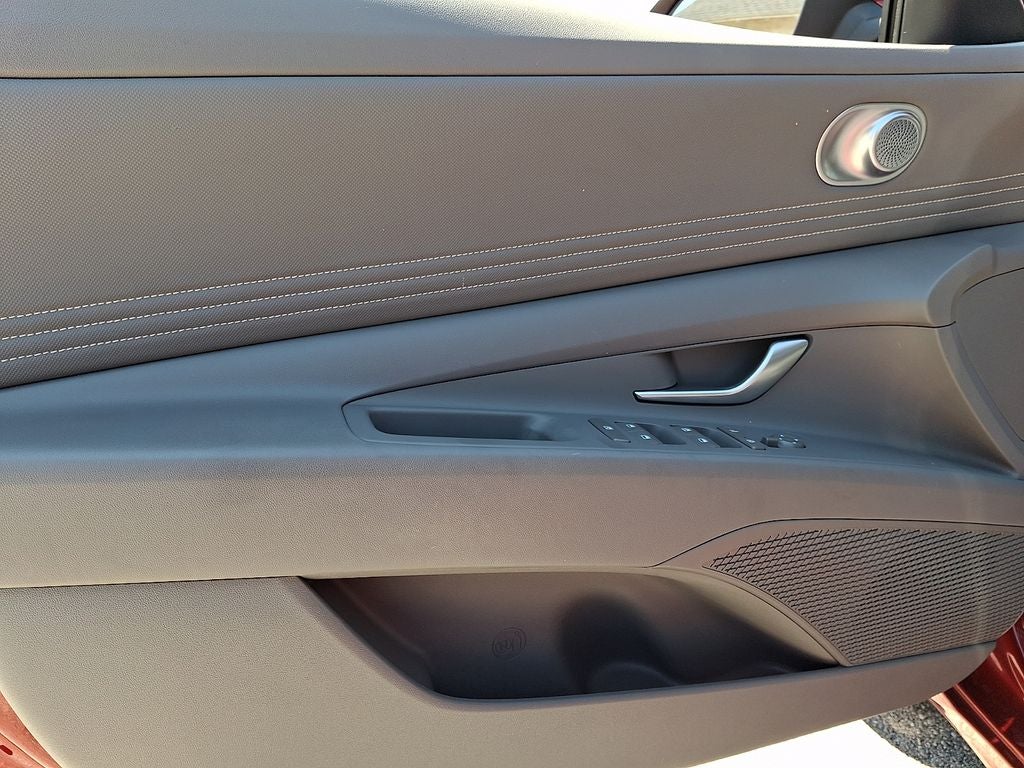 2023 Hyundai ELANTRA SEL FWD