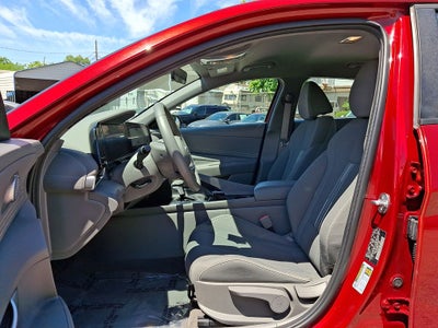 2023 Hyundai ELANTRA SEL FWD