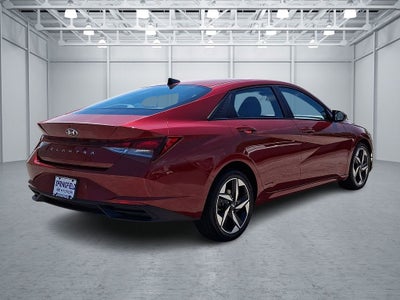 2023 Hyundai ELANTRA SEL FWD
