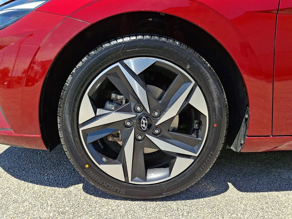 2023 Hyundai ELANTRA SEL FWD