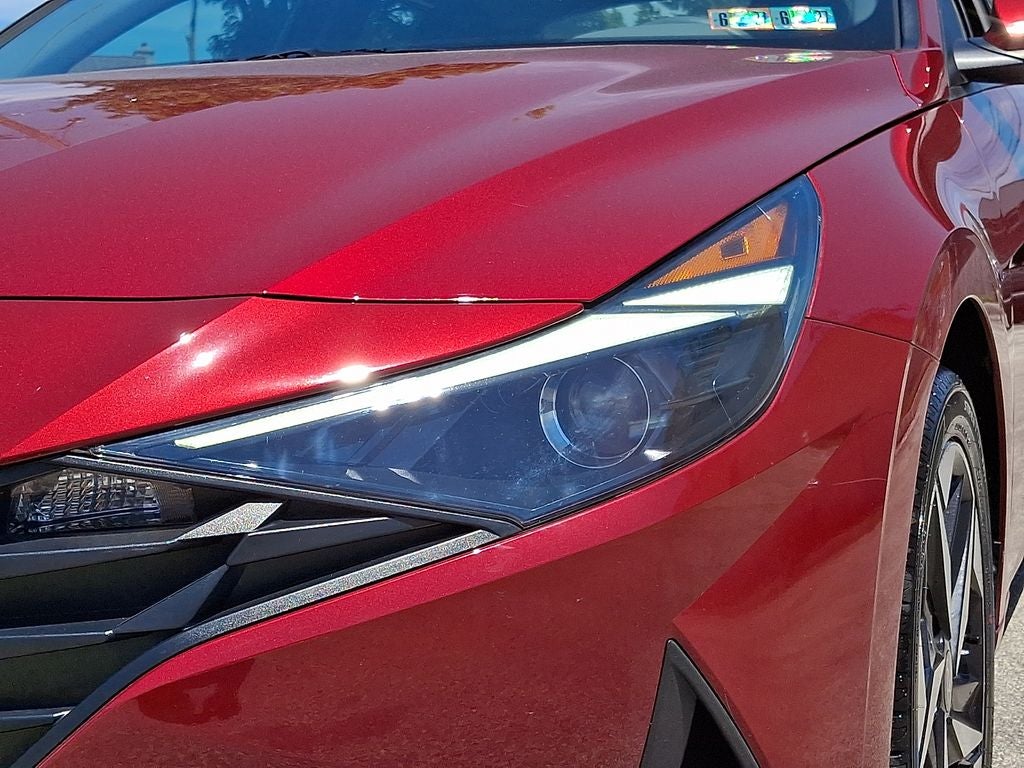 2023 Hyundai ELANTRA SEL FWD