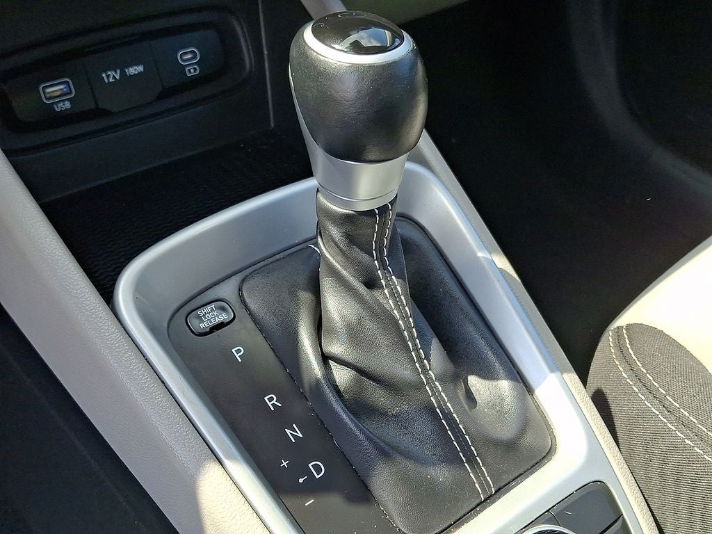 2025 Hyundai VENUE SEL FWD