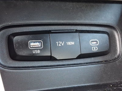 2025 Hyundai VENUE SEL FWD