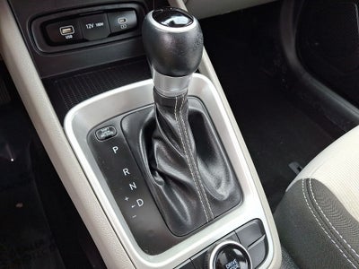 2023 Hyundai VENUE SEL FWD