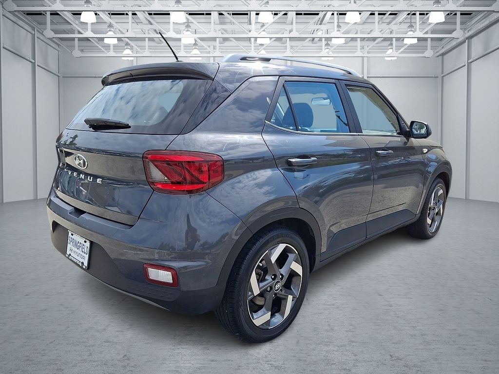 2023 Hyundai VENUE SEL FWD
