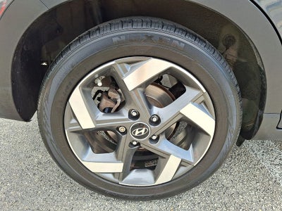 2023 Hyundai VENUE SEL FWD