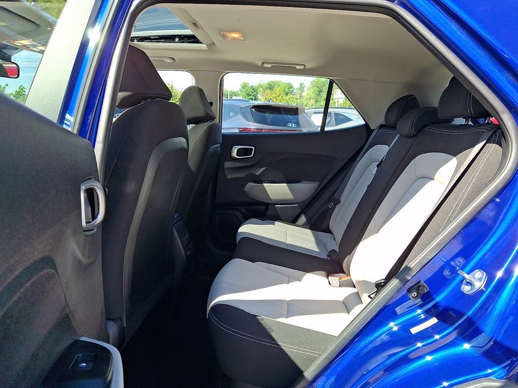 2025 Hyundai VENUE SEL FWD