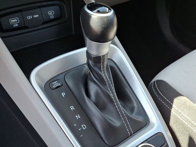 2025 Hyundai VENUE SEL FWD