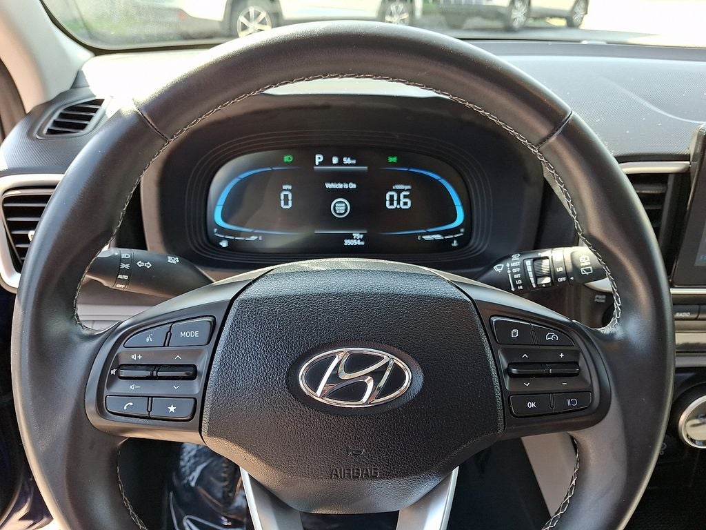 2025 Hyundai VENUE SEL FWD