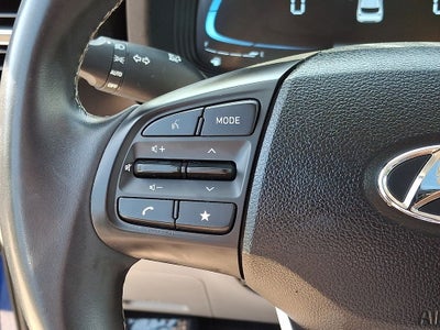 2025 Hyundai VENUE SEL FWD