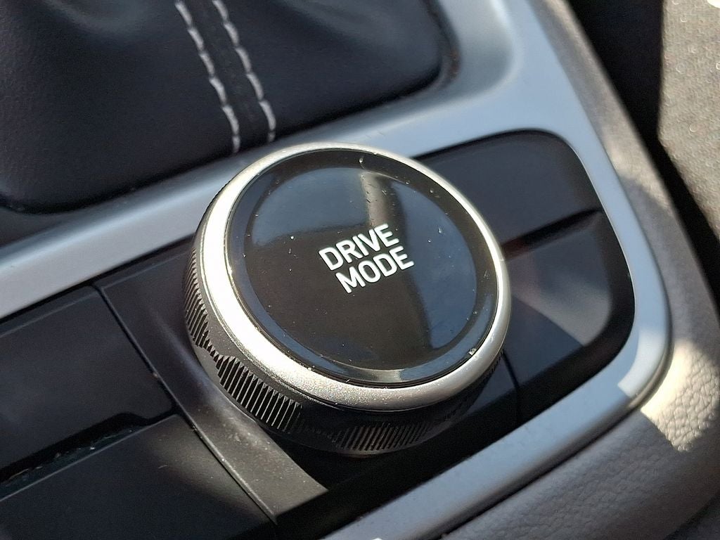 2025 Hyundai VENUE SEL FWD