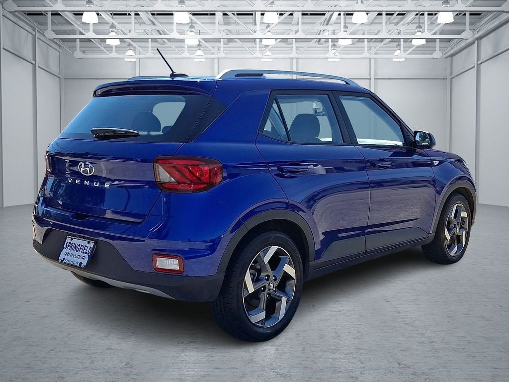 2025 Hyundai VENUE SEL FWD
