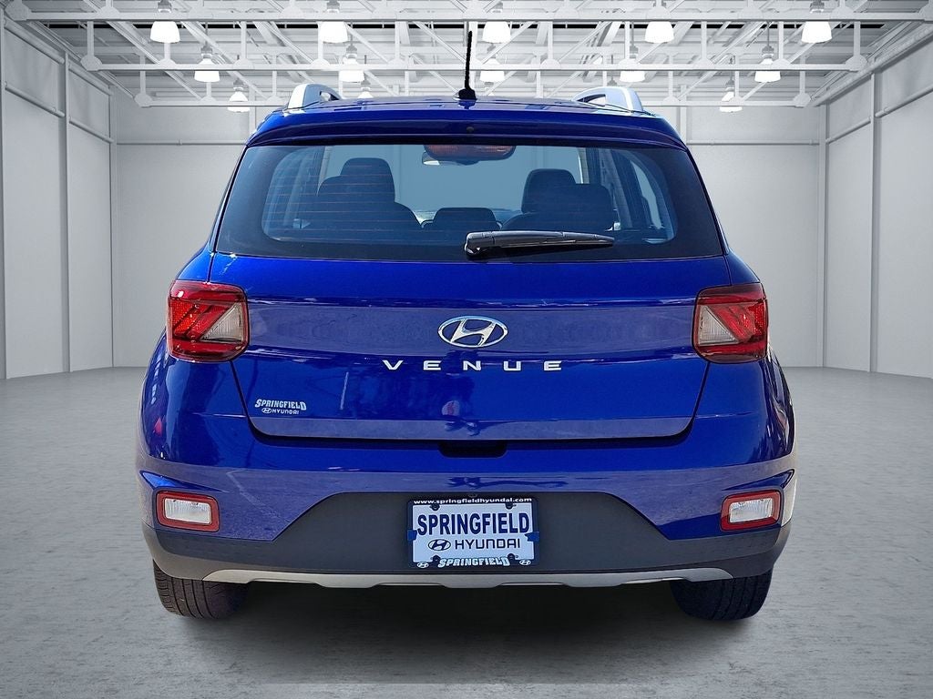 2025 Hyundai VENUE SEL FWD