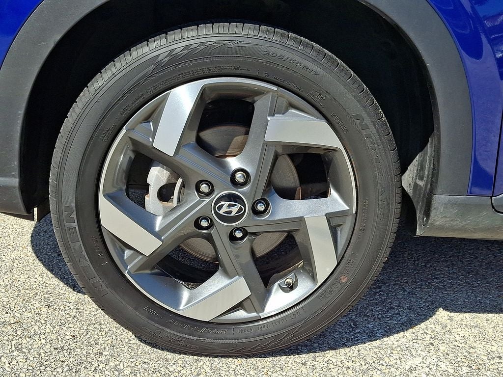 2025 Hyundai VENUE SEL FWD
