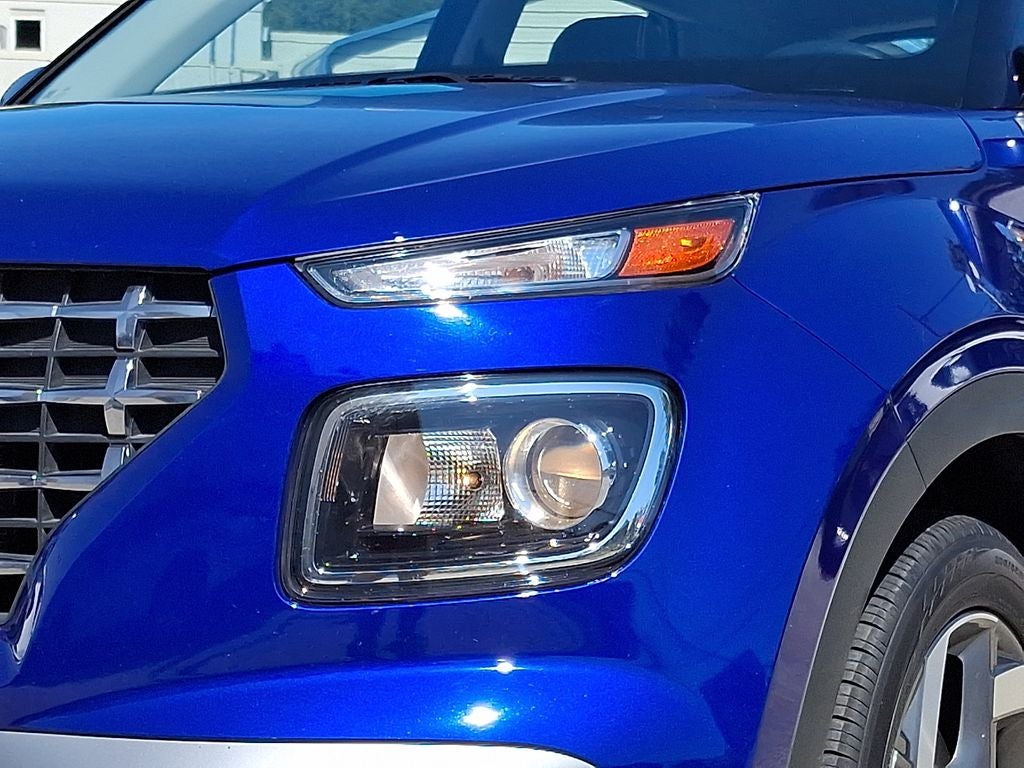 2025 Hyundai VENUE SEL FWD