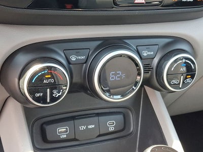 2025 Hyundai VENUE SEL FWD