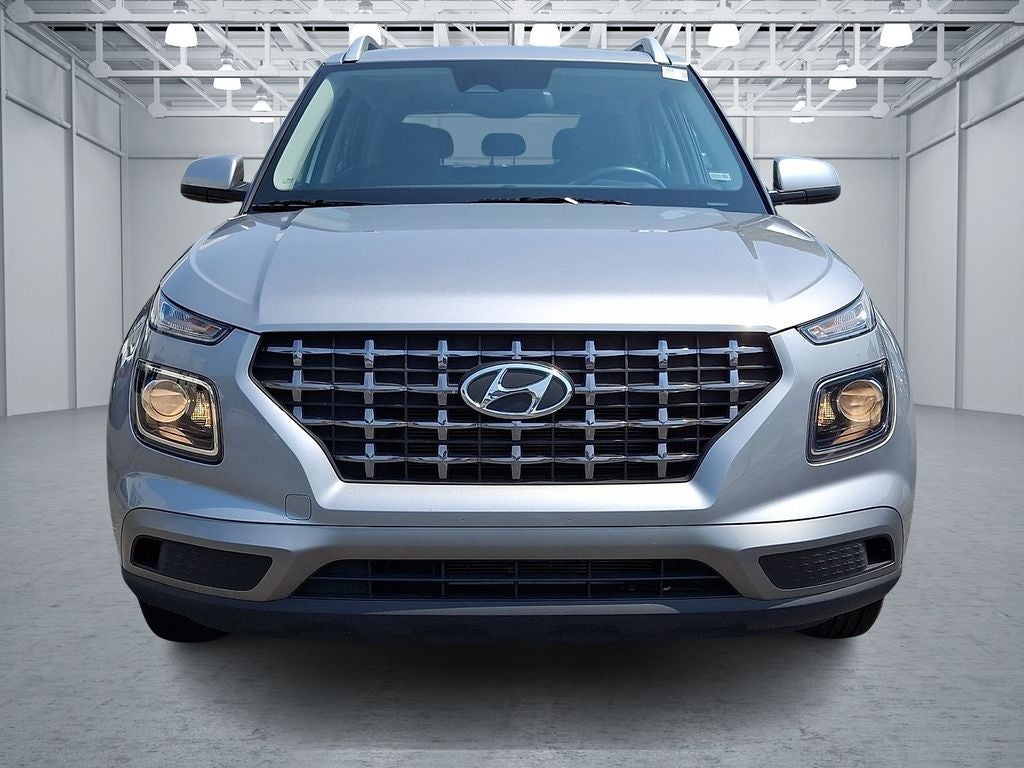 Used 2025 Hyundai Venue SEL with VIN KMHRC8A35SU402481 for sale in Springfield, PA