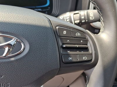 2025 Hyundai VENUE SEL FWD