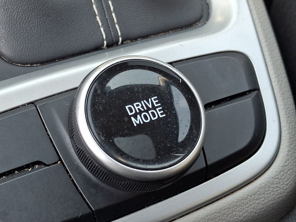 2025 Hyundai VENUE SEL FWD