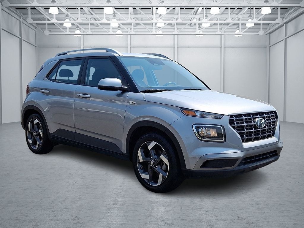2025 Hyundai VENUE SEL FWD