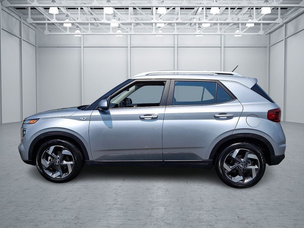 2025 Hyundai VENUE SEL FWD