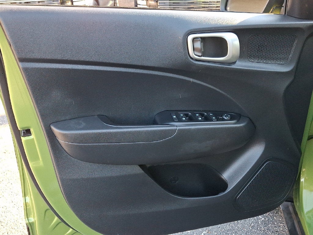 2024 Hyundai VENUE SEL FWD