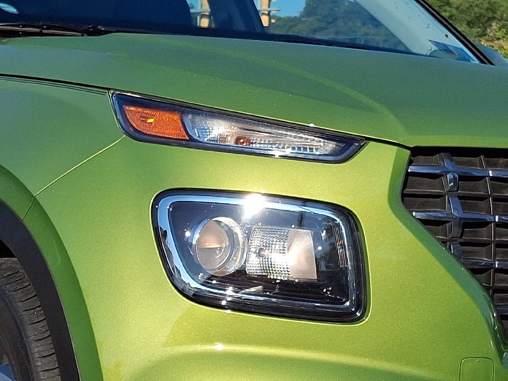 2024 Hyundai VENUE SEL FWD
