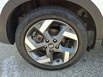 2023 Hyundai VENUE SEL FWD