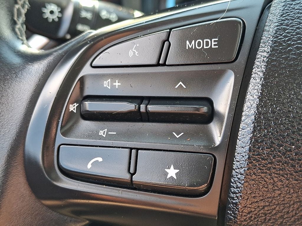 2023 Hyundai VENUE SEL FWD