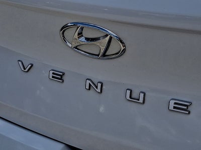 2023 Hyundai VENUE SEL FWD