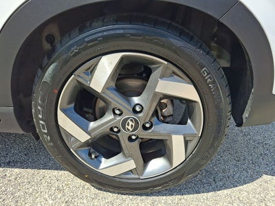 2023 Hyundai VENUE SEL FWD