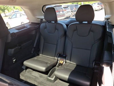 2020 Volvo XC90 T6 Momentum AWD