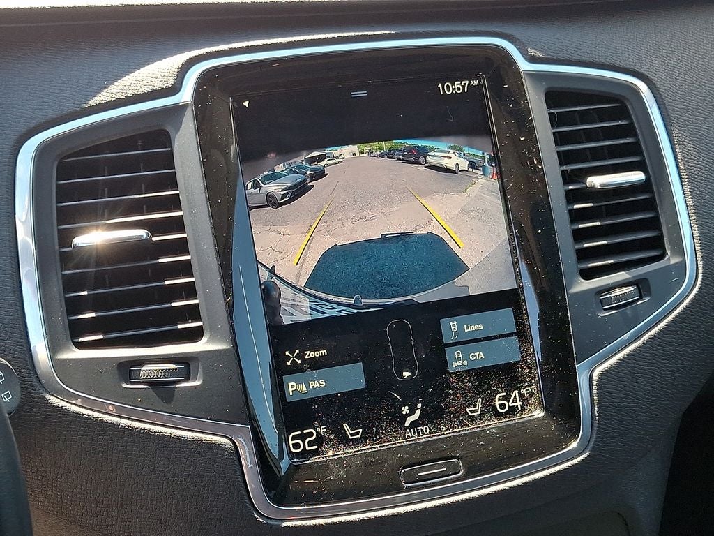 2020 Volvo XC90 T6 Momentum AWD