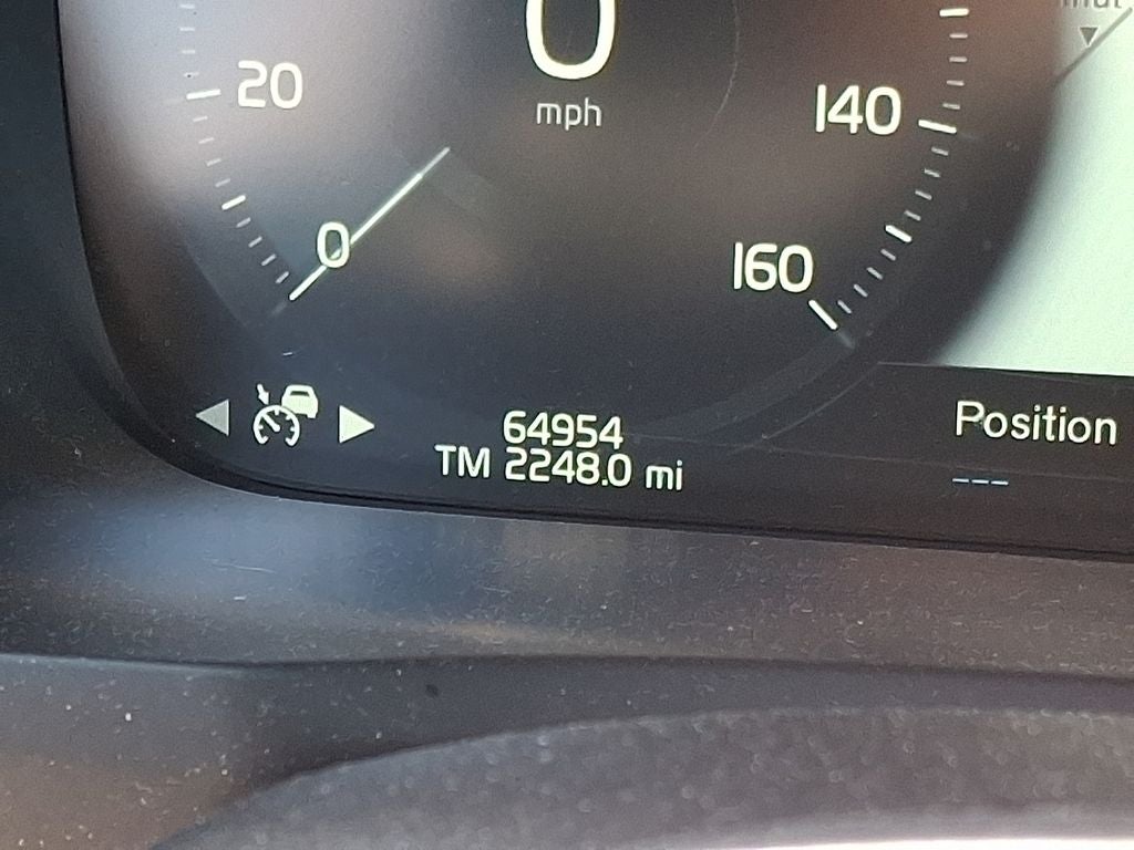 2020 Volvo XC90 T6 Momentum AWD