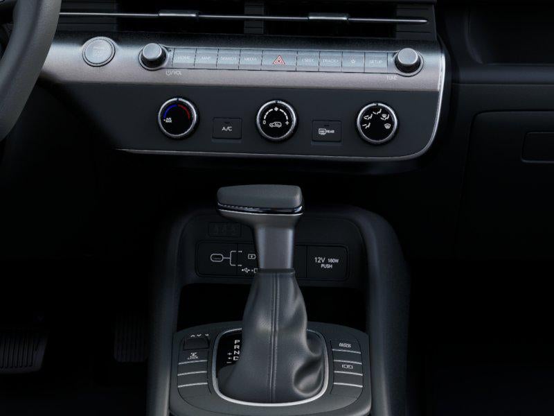 2027 Hyundai KONA SE