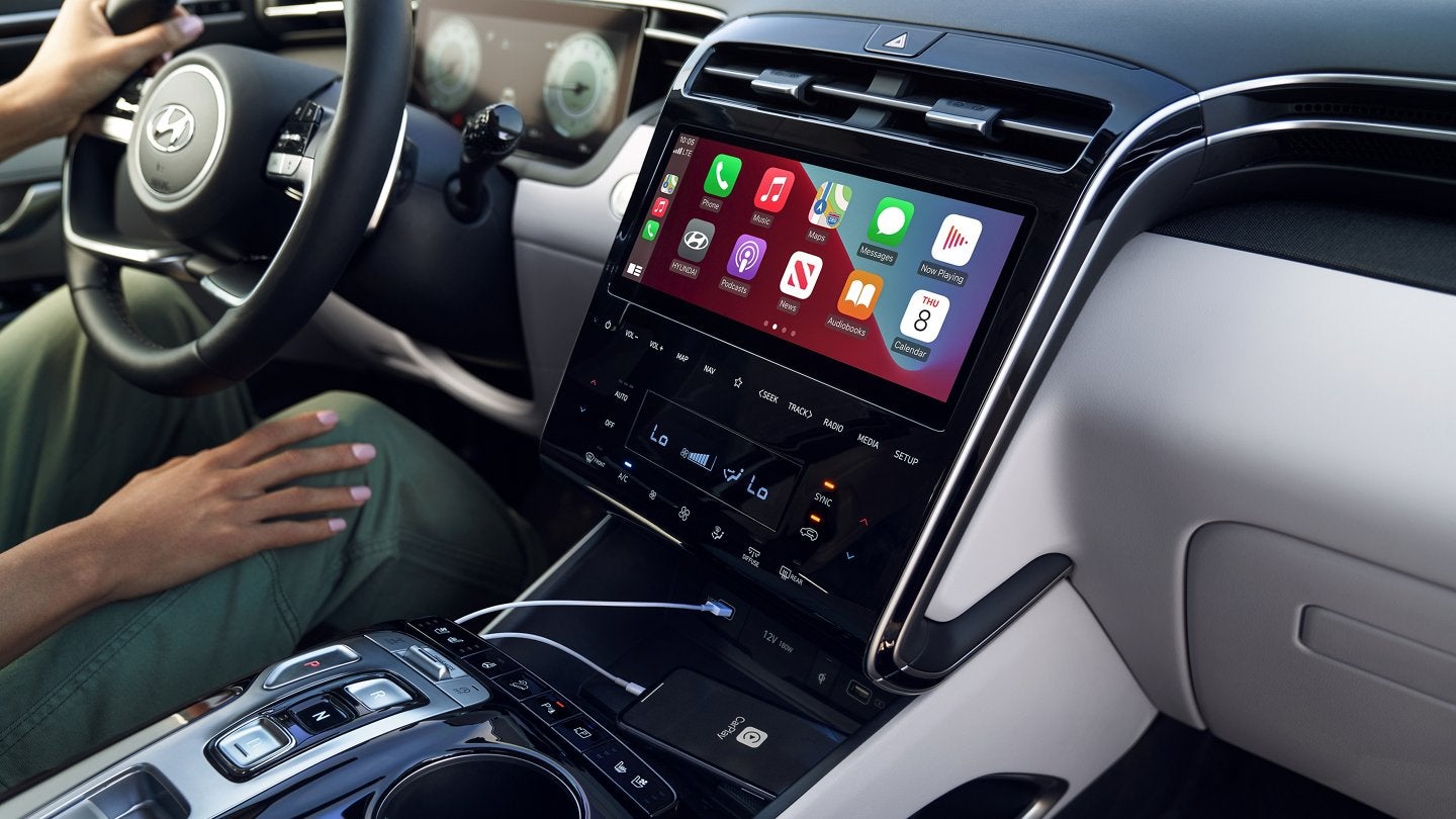 2022 Tucson Interior | Springfield Hyundai in Springfield PA